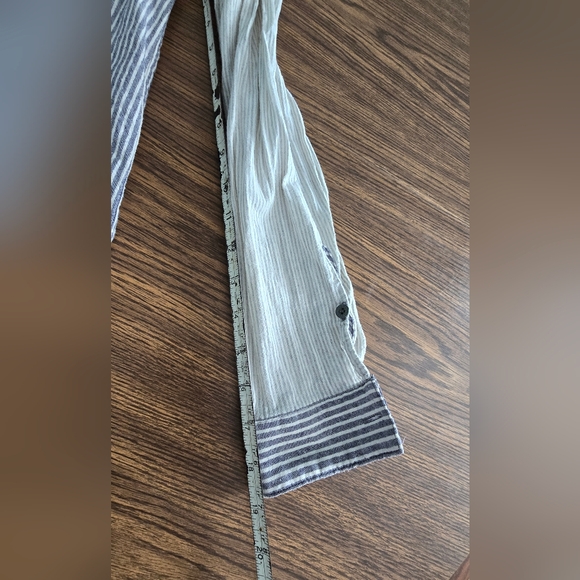 FREE PEOPLE Ruffled Button Up Large - Picture 9 of 13